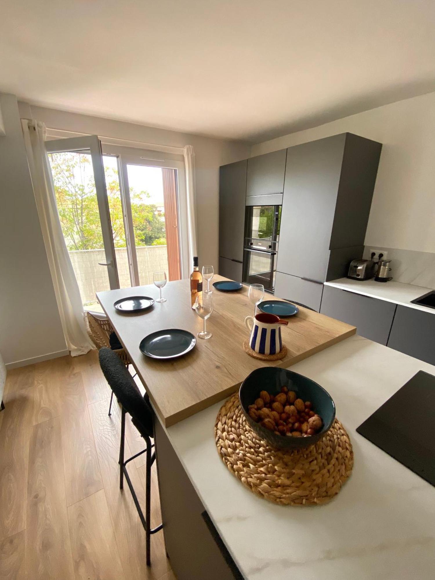 Appartement Lumineux Proche Calanques Marseille Exterior photo